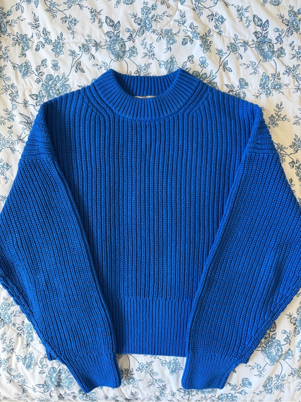 Everlane Organic Cotton Cropped Ribbed Crew Sweater - Picture 3 of 7